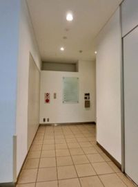 EastWest エントランスホール　写真