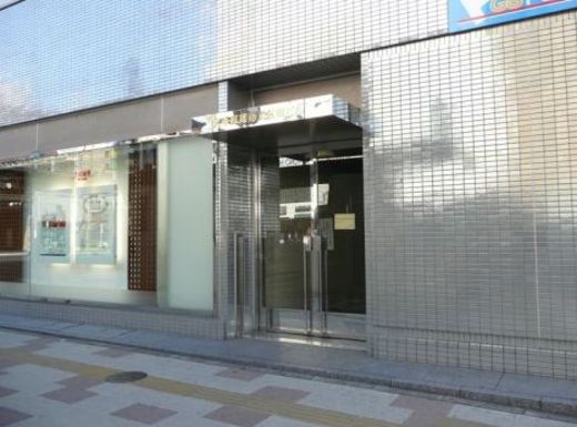NMF五反田駅前ビル エントランス　写真