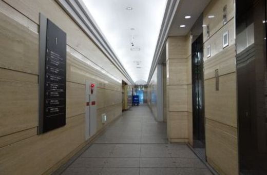 NMF五反田駅前ビル エレベーターホール　写真