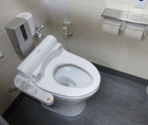 NMF五反田駅前ビル トイレ　写真