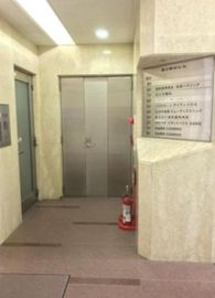 第二野村ビル エントランスホール　写真
