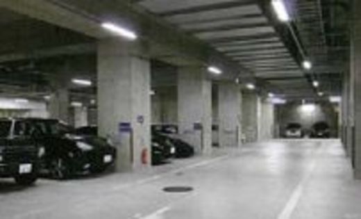 品川シーサイドサウスタワー 駐車場