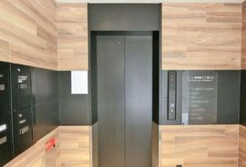 ユニゾ東神田三丁目ビル エレベーターホール　写真