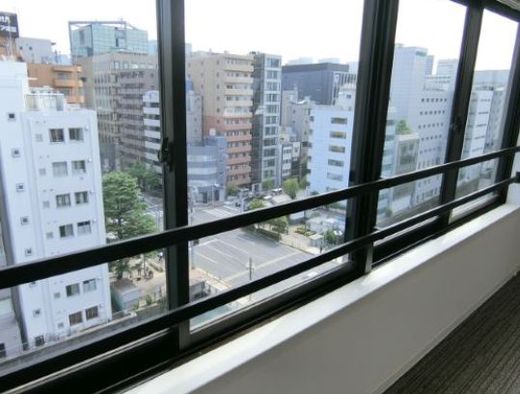 ユニゾ東神田三丁目ビル 窓　写真
