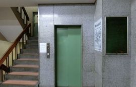 第2東ビル エレベーター　写真