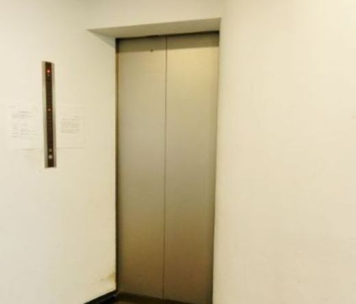 IS弓町ビル エレベーター