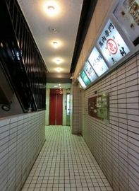 山田ビル 廊下