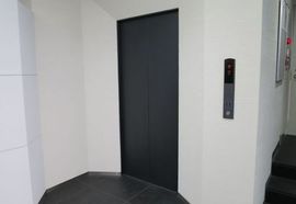 VORT末広町 エレベーター　写真