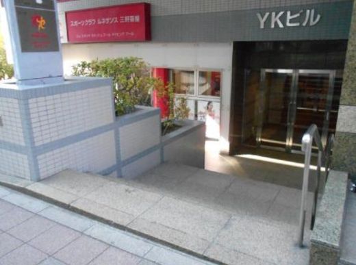 YKビル エントランス　写真