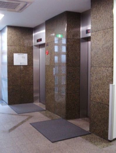 YKビル エレベーターホール　写真