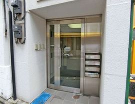 神田モーリビル エントランス