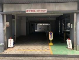 ドルミ代々木 駐車場