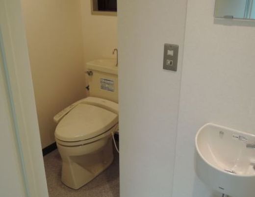 神田グロウビル トイレ