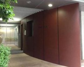 クオリア銀座やま祢ビル エントランス　写真