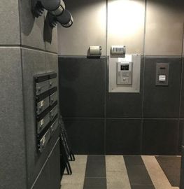 MICビル エントランスホール　画像