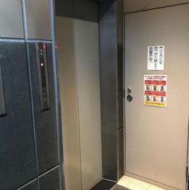 MICビル エレベーター　写真