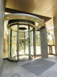都道府県会館 エントランス
