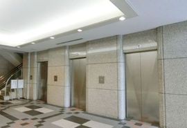 第3桜橋ビル エレベーターホール　写真