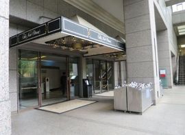 ニューオータニガーデンコート エントランス