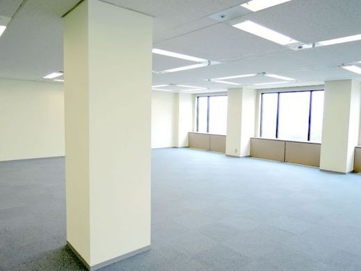 ニューオータニガーデンコート 柱