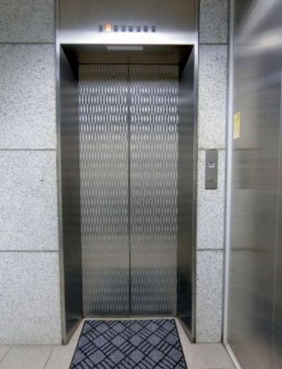 九段勧業ビル エレベーター　写真