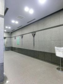 深川三和ビル エントランスホール　画像