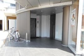 渋谷デュープレックスB's エントランス　写真