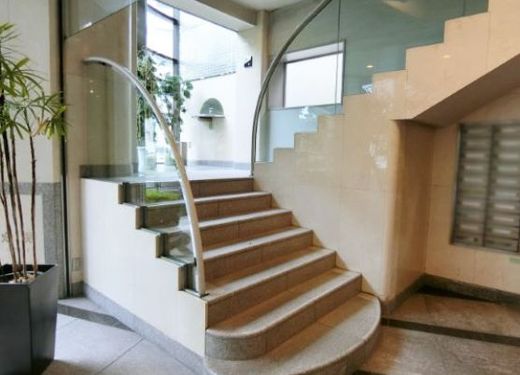 プライム東神田（旧：ユニゾ東神田一丁目ビル） 階段　写真