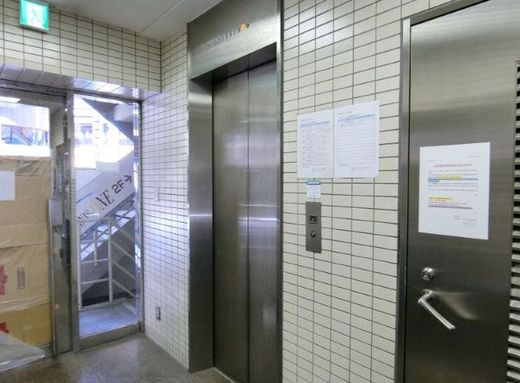 第三櫻井ビル エレベーター　写真