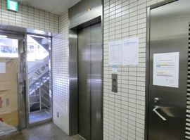 第三櫻井ビル エレベーター　写真
