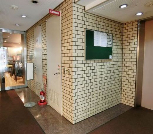 相模屋第5ビル エントランスホール　写真