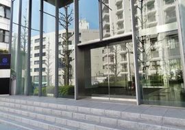 田村駒東京本社ビル エントランス　写真