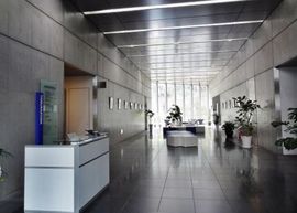 田村駒東京本社ビル エントランスホール　写真