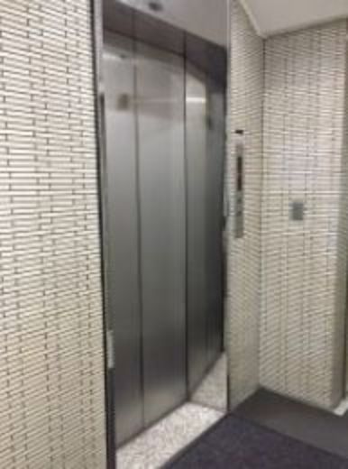 三明ビル エレベーター　写真