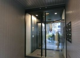 ACN日本橋小網町ビル エントランス　写真