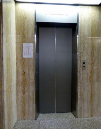 大森ビル エレベーター　画像