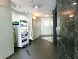 イトーピア橋本ビル エントランスホール　写真