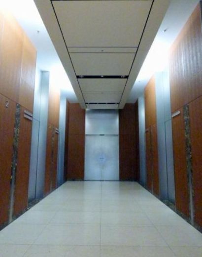 東京倶楽部ビルディング エレベーターホール　写真