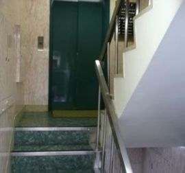 鈴木ビル(銀座) エントランスホール　写真
