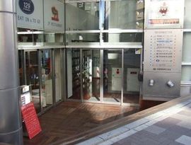 永代橋エコピアザビル エントランス　写真