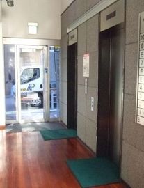 永代橋エコピアザビル エレベーターホール　写真