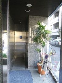 内田ビル(小伝馬町) エントランス　写真