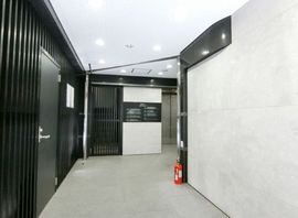 加富屋ビル エントランスホール　写真