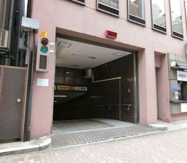 日新横山町ビル 駐車場　写真