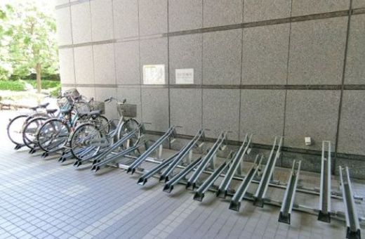 FOREFRONT TOWERII 駐輪場　写真