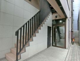 大鐵ビル 階段　写真