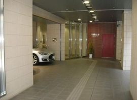外苑ビル エントランス　写真