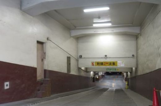 大手町ビル 駐車場