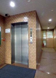 ユニオンビル エレベーターホール　写真