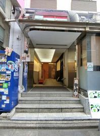 サンライズ桜丘ビル エントランス　写真